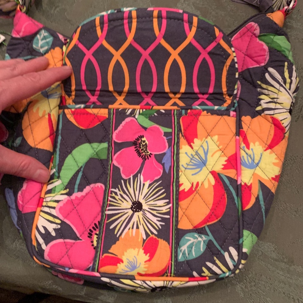 Vera Bradley Clare Jazzy Blooms bag - NWT - Picture 5 of 7